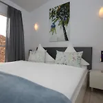 Casa Flores בית נופש *