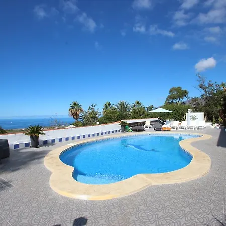 Casa Flores Holiday home *