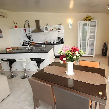 Casa Flores *