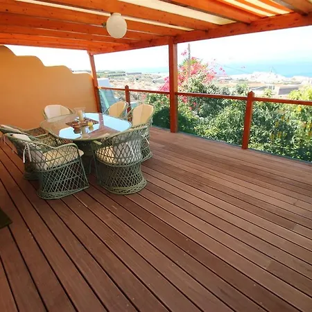 Casa Flores Holiday home *
