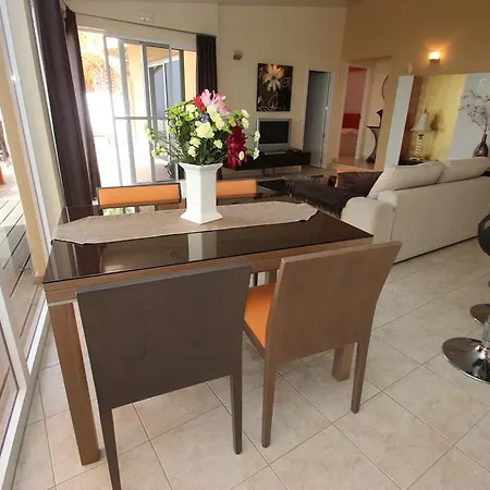 Casa Flores